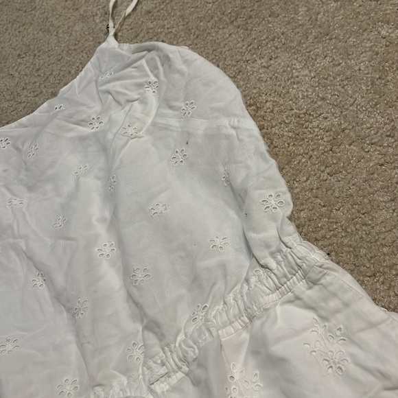 Ann Taylor White embroidered romper - Picture 2 of 4